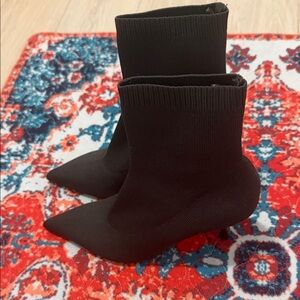 Zara Women's Black Stretch-Knit Pointed Sock Booties size 39